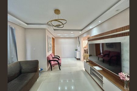 Casa à venda com 120m², 5 quartos e 2 vagasSala