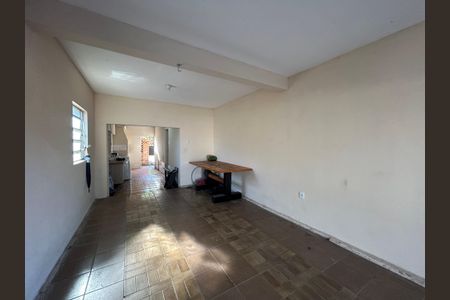 Casa à venda com 120m², 5 quartos e 2 vagasÁrea de Serviço