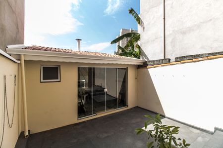 Casa à venda com 150m², 3 quartos e 2 vagasQuintal