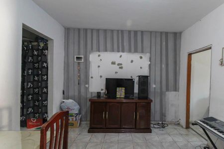 Sala de casa à venda com 5 quartos, 120m² em Vila Antonieta, São Paulo