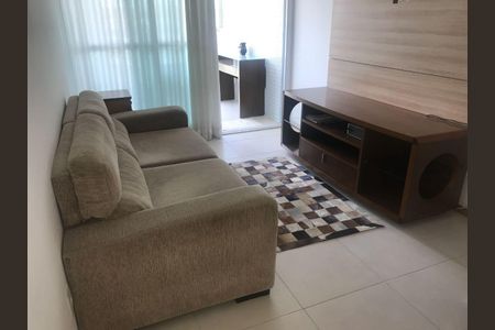 Sala de apartamento para alugar com 1 quarto, 40m² em Piatã, Salvador