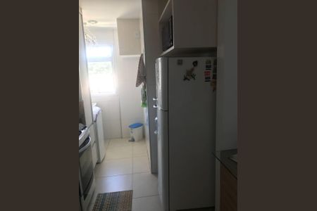 Cozinha de apartamento para alugar com 1 quarto, 40m² em Piatã, Salvador