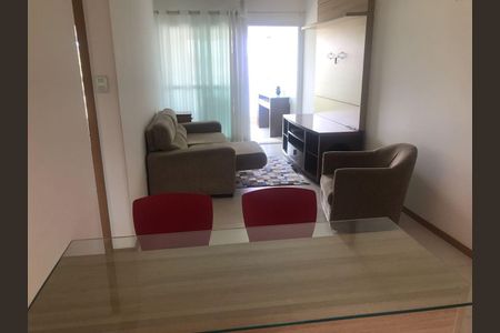 Sala de apartamento para alugar com 1 quarto, 40m² em Piatã, Salvador