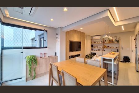 Apartamento à venda com 62m², 2 quartos e 2 vagasSala/Cozinha