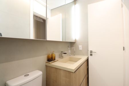 Apartamento à venda com 62m², 2 quartos e 2 vagasBanheiro da Suíte