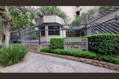 Apartamento para alugar com 242m², 4 quartos e 4 vagasFachada