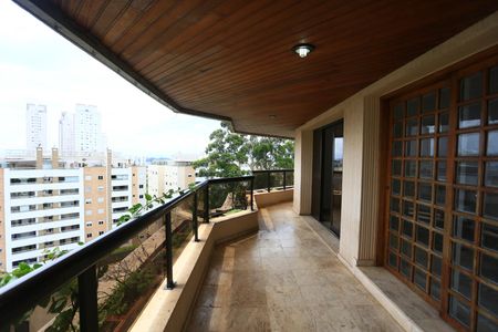 Apartamento para alugar com 242m², 4 quartos e 4 vagasVaranda