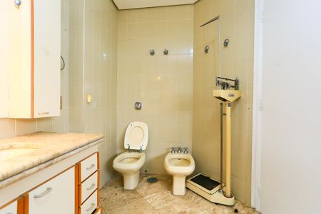 Apartamento para alugar com 242m², 4 quartos e 4 vagasBanheiro da Suíte 2