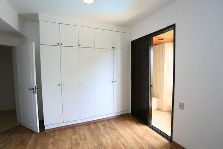 Apartamento para alugar com 242m², 4 quartos e 4 vagasSuite 3