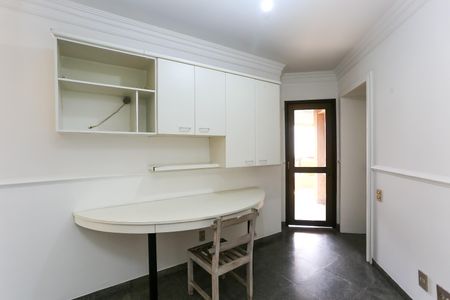 Apartamento para alugar com 242m², 4 quartos e 4 vagasCopa