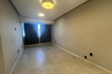 Sala de apartamento para alugar com 2 quartos, 66m² em Olaria, Rio de Janeiro