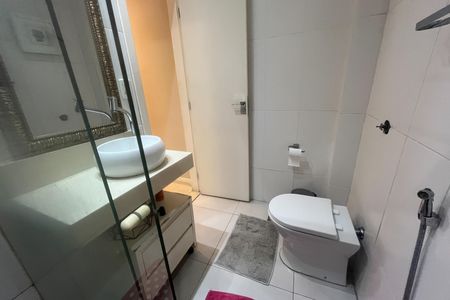 Apartamento para alugar com 66m², 2 quartos e sem vaga Apartamento para alugar com 66m², 2 quartos e sem vagaBanheiro