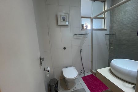Apartamento para alugar com 66m², 2 quartos e sem vaga Apartamento para alugar com 66m², 2 quartos e sem vagaBanheiro