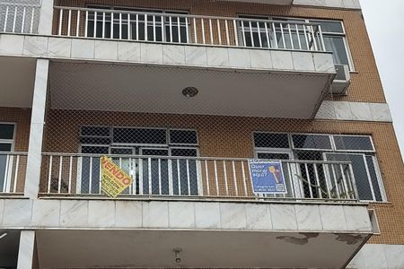 Apartamento à venda com 75m², 2 quartos e 1 vagaFachada