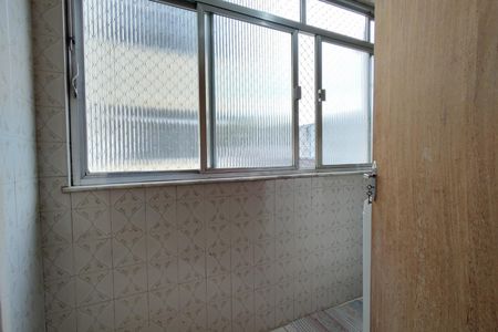 Apartamento à venda com 75m², 2 quartos e 1 vagaÁrea de Serviço