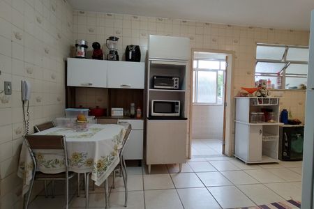 Apartamento à venda com 75m², 2 quartos e 1 vagaCozinha