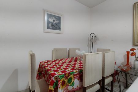 Apartamento à venda com 75m², 2 quartos e 1 vagaSala