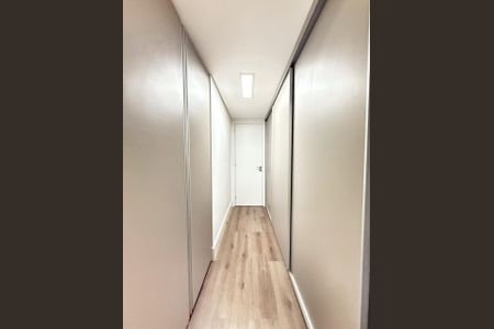 Apartamento à venda com 70m², 2 quartos e 2 vagas Apartamento à venda com 70m², 2 quartos e 2 vagasQuarto 2