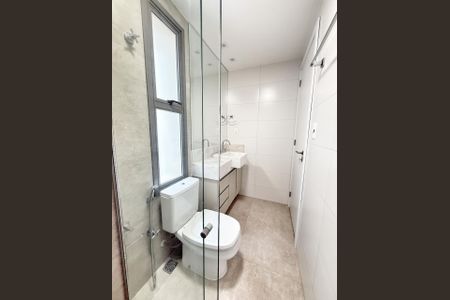 Apartamento à venda com 70m², 2 quartos e 2 vagas Apartamento à venda com 70m², 2 quartos e 2 vagasBanheiro do Quarto 1