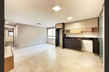 Sala de apartamento à venda com 2 quartos, 70m² em Funcionários, Belo Horizonte