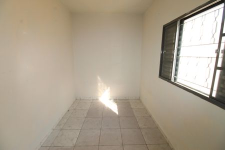 Quarto 1 de casa para alugar com 2 quartos, 109m² em Jardim Pararangaba, São José dos Campos
