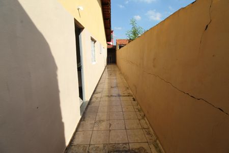 Casa para alugar com 109m², 2 quartos e 2 vagasQuintal