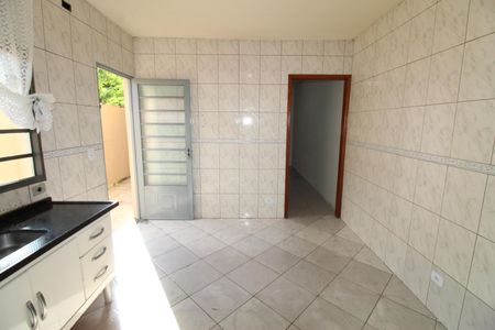 Casa para alugar com 109m², 2 quartos e 2 vagasCozinha