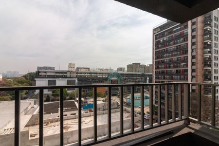 Studio para alugar com 25m², 1 quarto e sem vaga Studio para alugar com 25m², 1 quarto e sem vagaVaranda