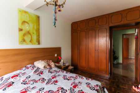 Casa para alugar com 257m², 3 quartos e 2 vagas Casa para alugar com 257m², 3 quartos e 2 vagasQuarto 2