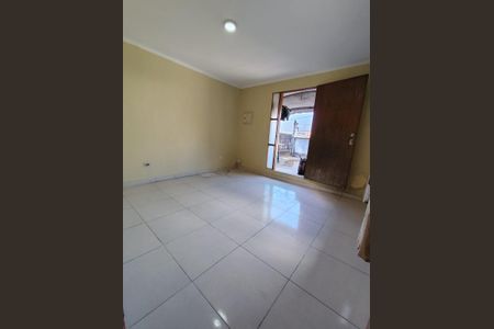 Casa para alugar com 60m², 1 quarto e 1 vagaQuarto