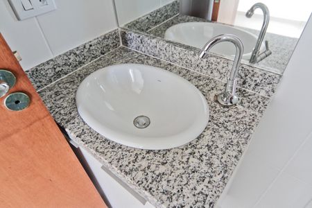 Apartamento à venda com 72m², 2 quartos e 2 vagas Apartamento à venda com 72m², 2 quartos e 2 vagasBanheiro da Suíte 2