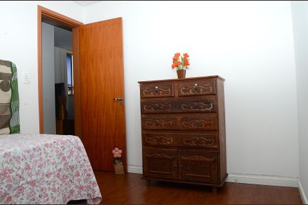 Quarto 1 de apartamento à venda com 2 quartos, 53m² em Goiânia, Belo Horizonte