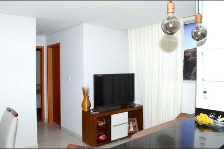 Sala de apartamento à venda com 2 quartos, 53m² em Goiânia, Belo Horizonte