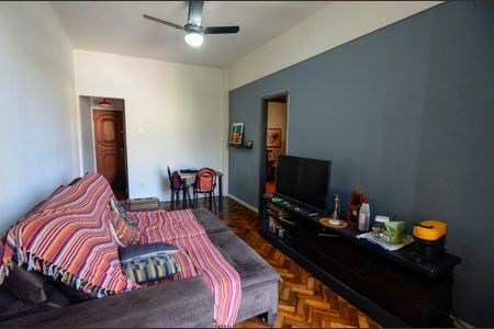 Apartamento à venda com 62m², 2 quartos e sem vagaSala