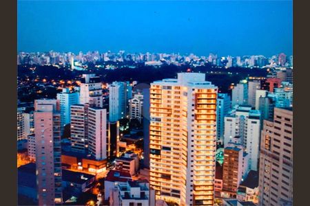 Apartamento à venda com 1 quarto, 42m² em Vila Nova Conceição, São Paulo