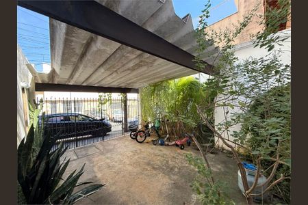 Casa à venda com 3 quartos, 140m² em Vila Firmiano Pinto, São Paulo