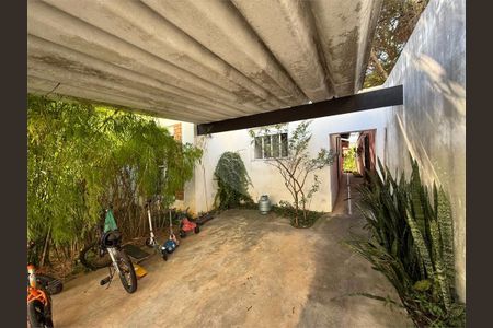 Casa à venda com 3 quartos, 140m² em Vila Firmiano Pinto, São Paulo