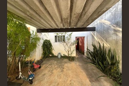 Casa à venda com 3 quartos, 140m² em Vila Firmiano Pinto, São Paulo