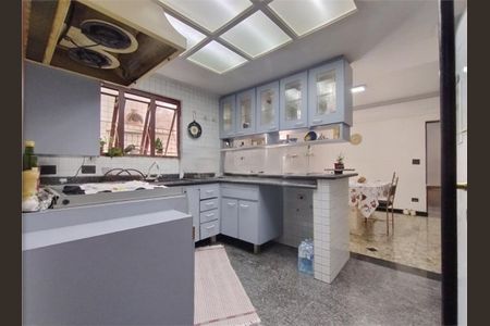 Casa à venda com 160m², 3 quartos e 2 vagas