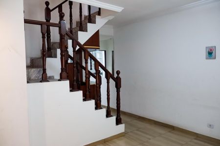 Casa à venda com 330m², 4 quartos e 1 vaga Casa à venda com 330m², 4 quartos e 1 vagasala
