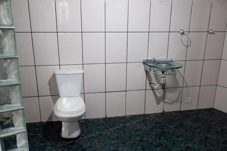 Casa à venda com 330m², 4 quartos e 1 vaga Casa à venda com 330m², 4 quartos e 1 vagaBanheiro da Suíte 3