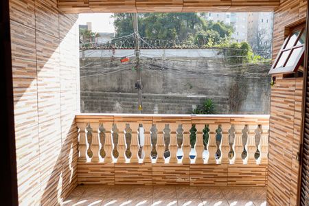 Casa à venda com 330m², 4 quartos e 1 vaga Casa à venda com 330m², 4 quartos e 1 vagaSacada