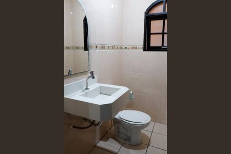 Casa à venda com 330m², 4 quartos e 1 vaga Casa à venda com 330m², 4 quartos e 1 vagaLavabo