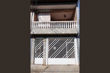 Casa à venda com 330m², 4 quartos e 1 vaga Casa à venda com 330m², 4 quartos e 1 vagaFachada