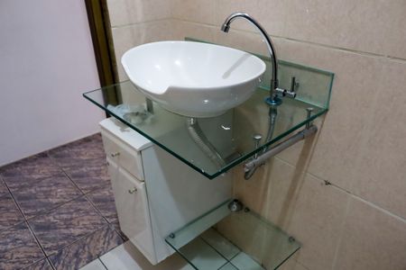 Casa à venda com 330m², 4 quartos e 1 vaga Casa à venda com 330m², 4 quartos e 1 vagaBanheiro