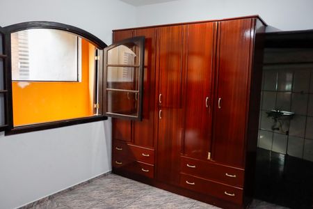 Casa à venda com 330m², 4 quartos e 1 vaga Casa à venda com 330m², 4 quartos e 1 vagaQuarto 3 - Suíte