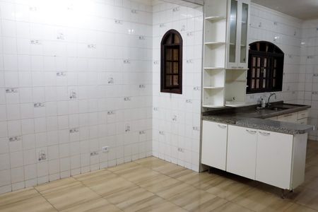 Casa à venda com 330m², 4 quartos e 1 vaga Casa à venda com 330m², 4 quartos e 1 vagaCozinha