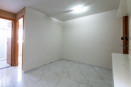 Sala de apartamento para alugar com 2 quartos, 38m² em Santo Antônio, São José dos Pinhais