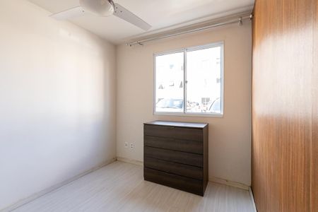 Quarto 2 de apartamento para alugar com 2 quartos, 38m² em Santo Antônio, São José dos Pinhais