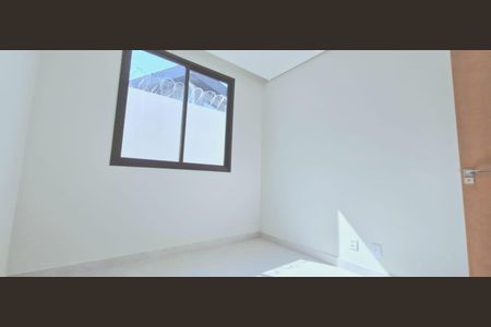 Casa à venda com 100m², 3 quartos e 2 vagas Casa à venda com 100m², 3 quartos e 2 vagasQuarto 1